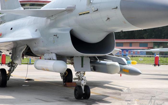 揭秘殲-10“猛龍”進化之路 從A到C型全維度解析，兼論航電與計算機系統集成之躍升